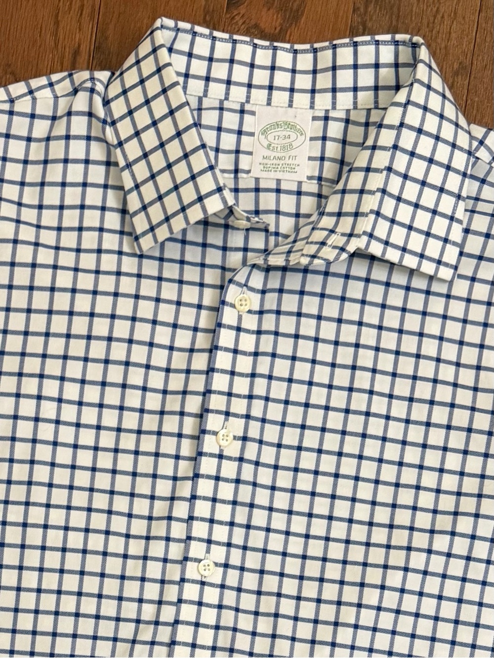 Brooks Brothers Milano Fit White Dress Shirt with Blue Check non-iron size 17-34